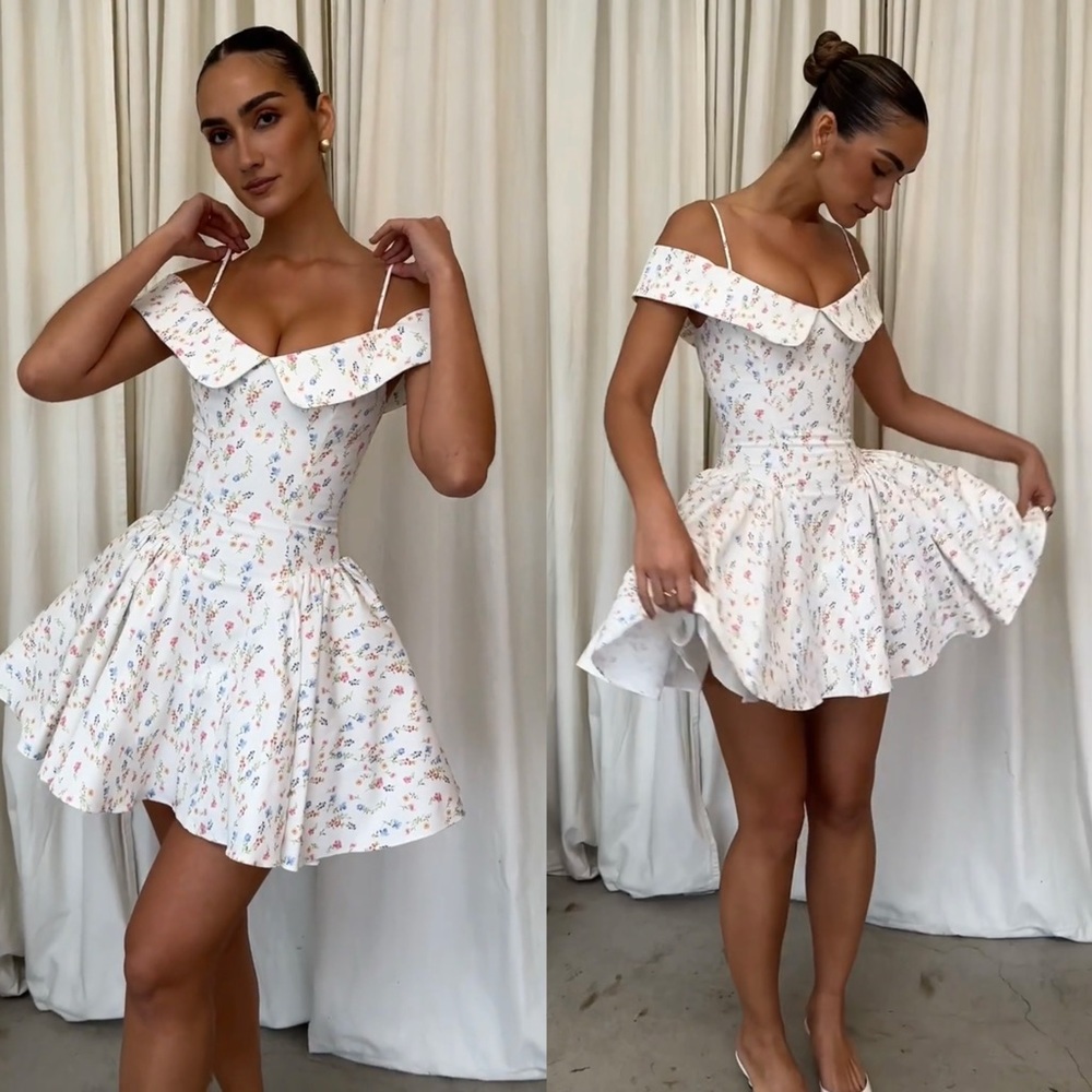 House of CB ‘Elida’ White Posy Print Corset Mini Dress ♡ - Picture 3 of 12